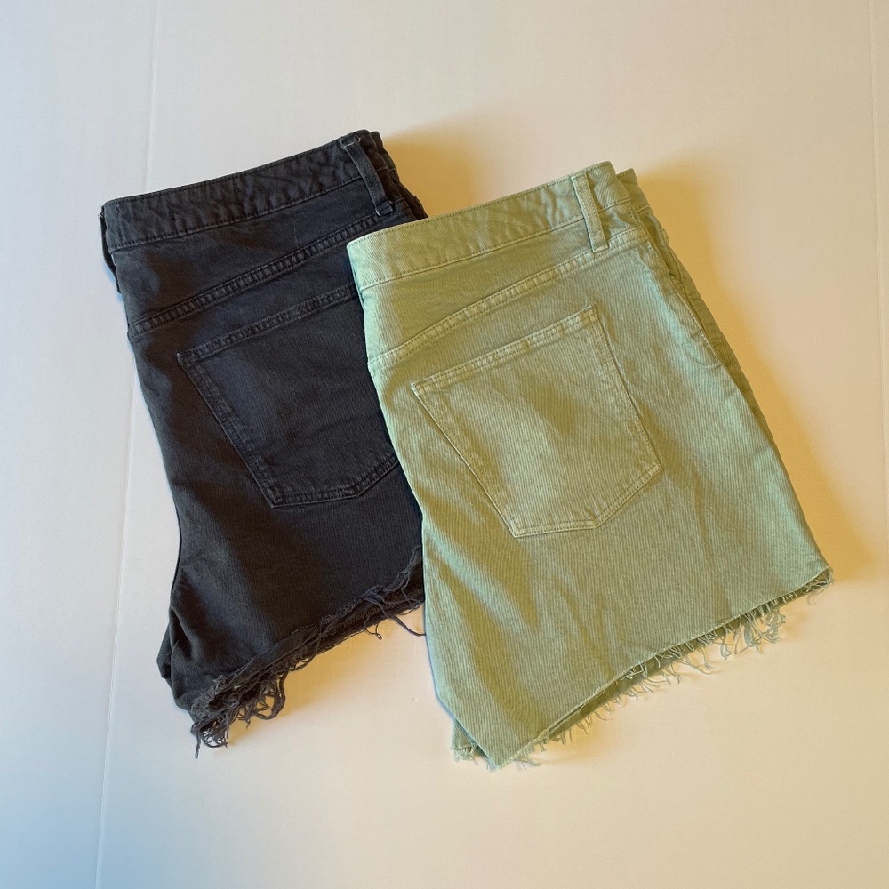 Universal Thread Vintage Midi Shorts – 2 Pair Bundle
